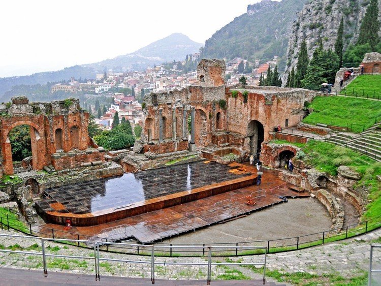 15 incredibili sedi per concerti intorno al mondo