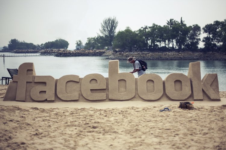 Fiat Chrysler fornirà ad Alphabet le auto per i taxi senza conducente