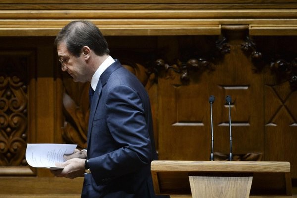 É oficial: o governo caiu