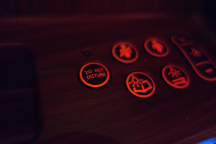 ماذا يعني أن تطير بالخطوط الجوية السنغافورية في الدرجة الأولى بكلفة 18000 دولار