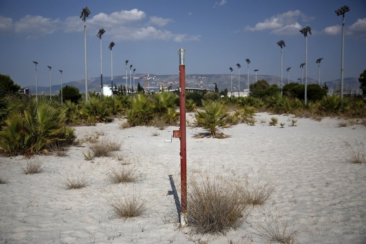 أنقاض دورة الألعاب الأولمبية في أثينا عام 2004