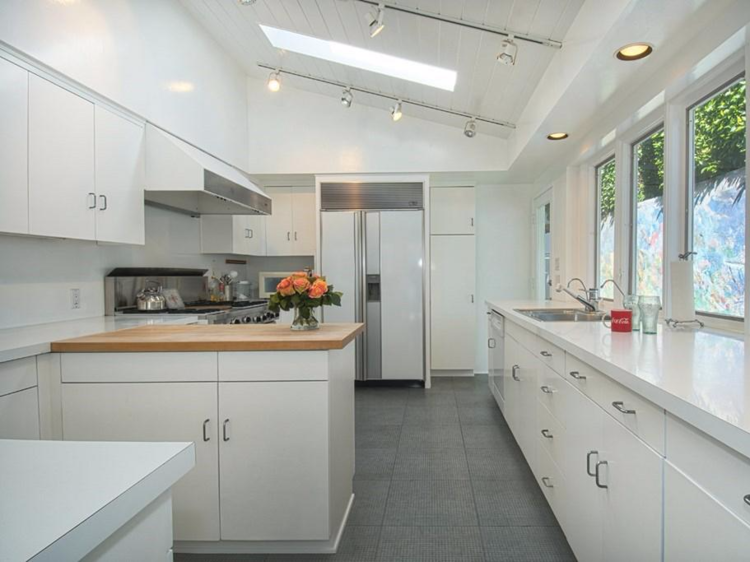 FOTOS: ¿Cómo es la casa que Warren Buffett vende por 11 millones $?