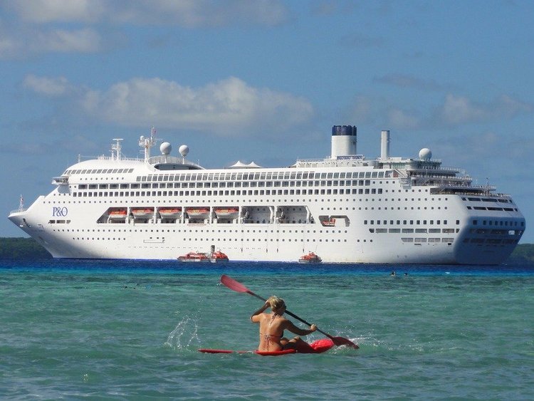 Cómo viajar y que te paguen por ello