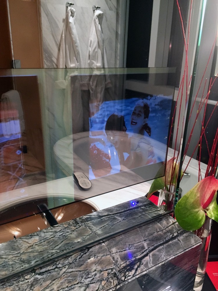 ليلة في أحد أفضل الفنادق في العالم