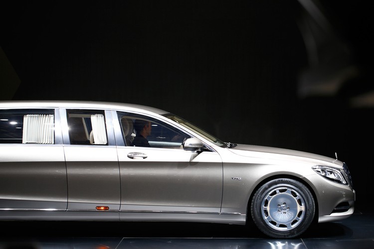 Há carros a custar mais de um milhão de dólares