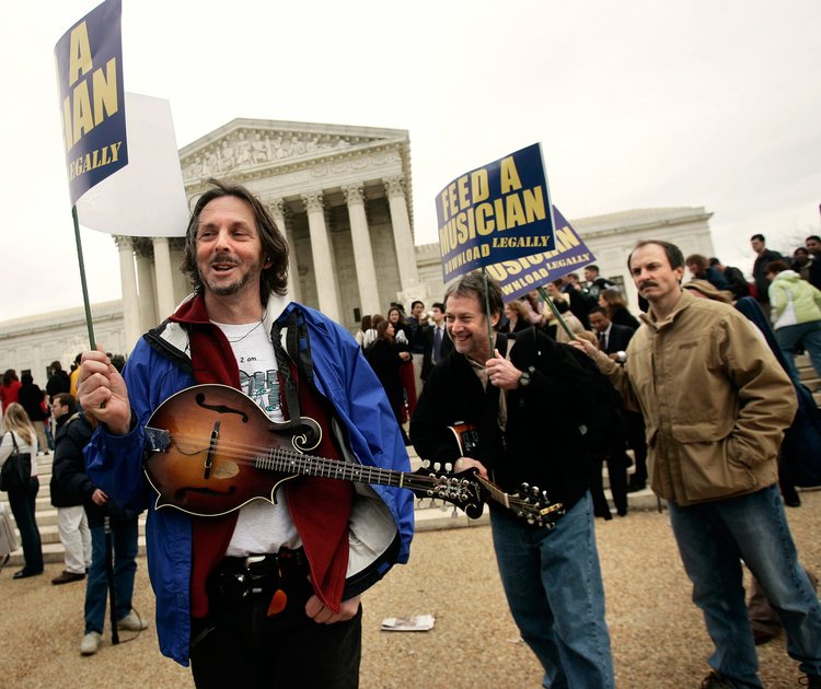 Ley y bitcoin: ¿quién es responsable de los contenidos del blockchain?