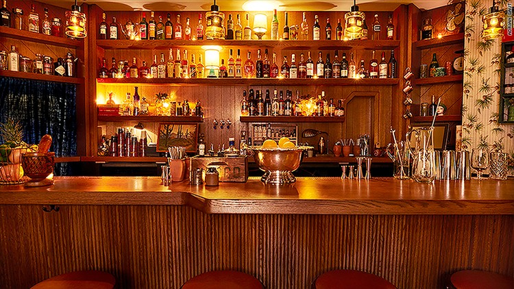 Los 8 mejores bares para una reunión de negocios en un hotel