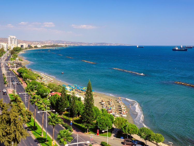 Os 19 destinos de praia mais baratos da Europa