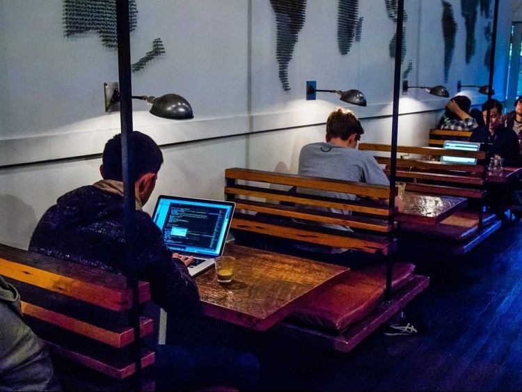 الأسئلة الأكثر صعوبة في مقابلات فيسبوك