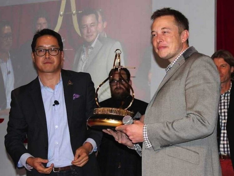 Elon Musk – O “Homem de Ferro” da vida real