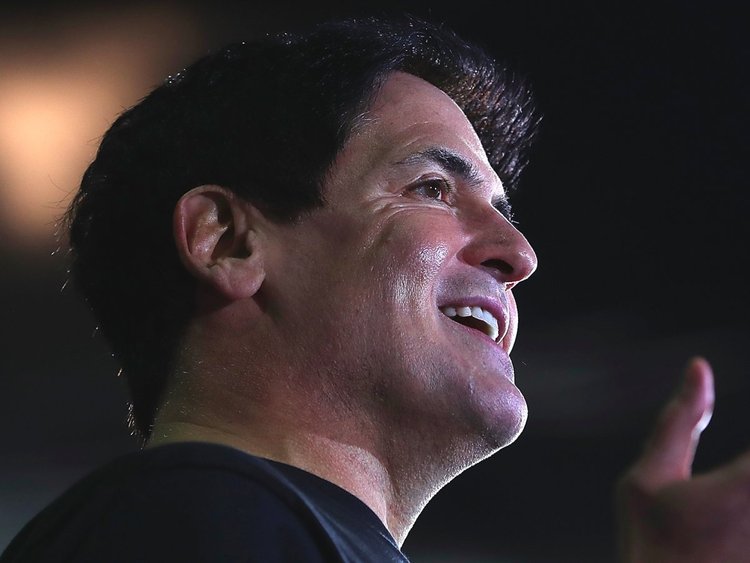 ¿Cómo es el día a día en el trabajo del multimillonario inversor Mark Cuban?