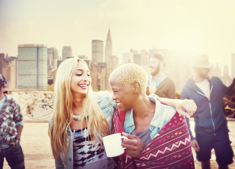 Como fazer amigos novos quando se é adulto