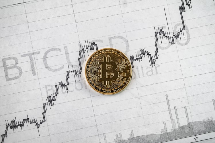 Bitcoin ai massimi in tre anni