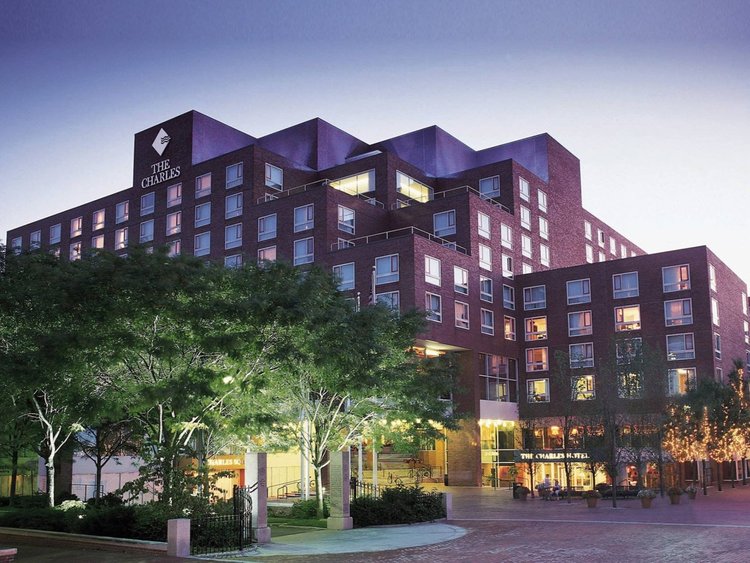 ¿En qué se gastan su dinero Jeff Bezos, Elon Musk y otros multimillonarios?