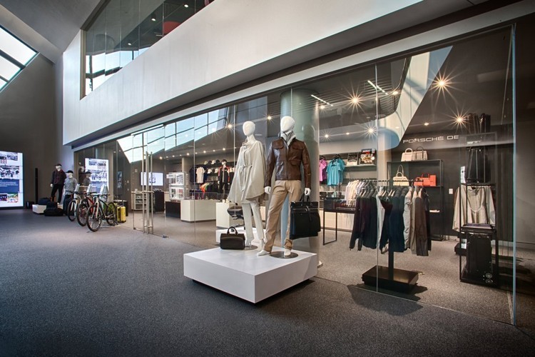 Como a Disneyland, mas com Porsches