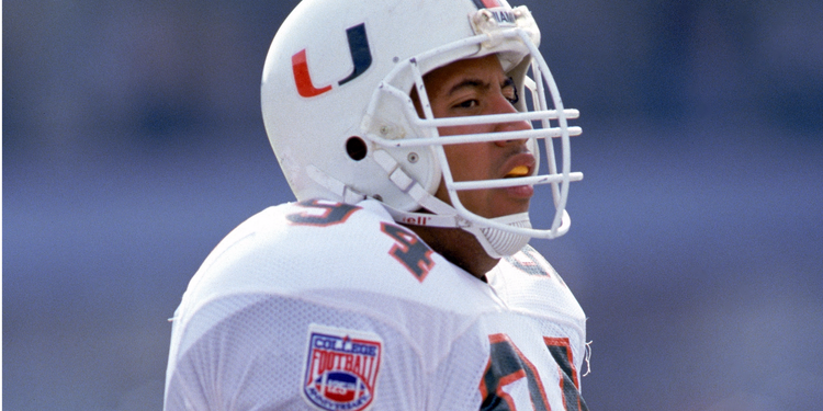 Cómo gana y gasta el dinero Dwayne "The Rock" Johnson