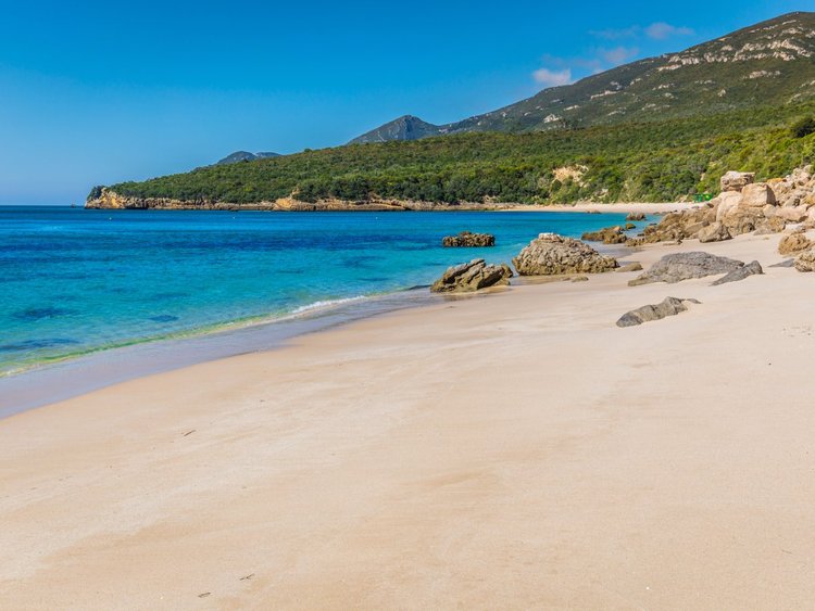 Os 19 destinos de praia mais baratos da Europa