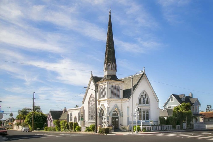 Chiese a cinque stelle