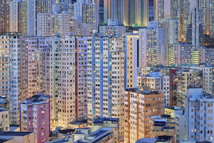 Le foto del momento blu di Hong Kong