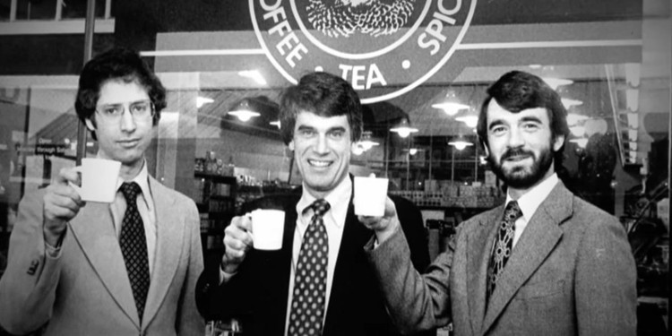 La historia de Starbucks y su fundador