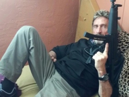 La loca vida del misterioso John McAfee