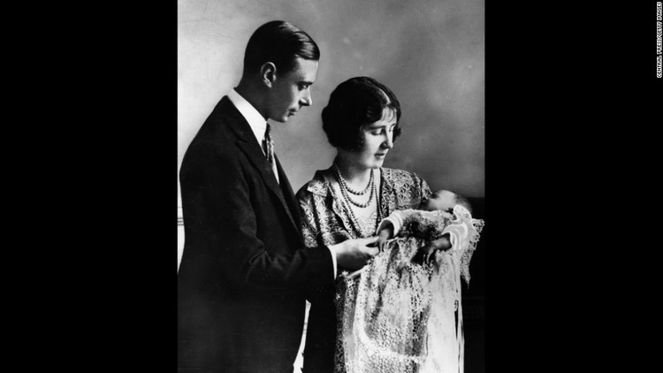 الطريق إلى التاج البريطاني