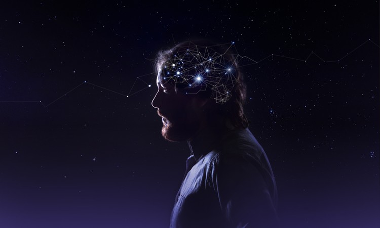 Cómo resolver tus problemas mientras estás medio dormido según la ciencia