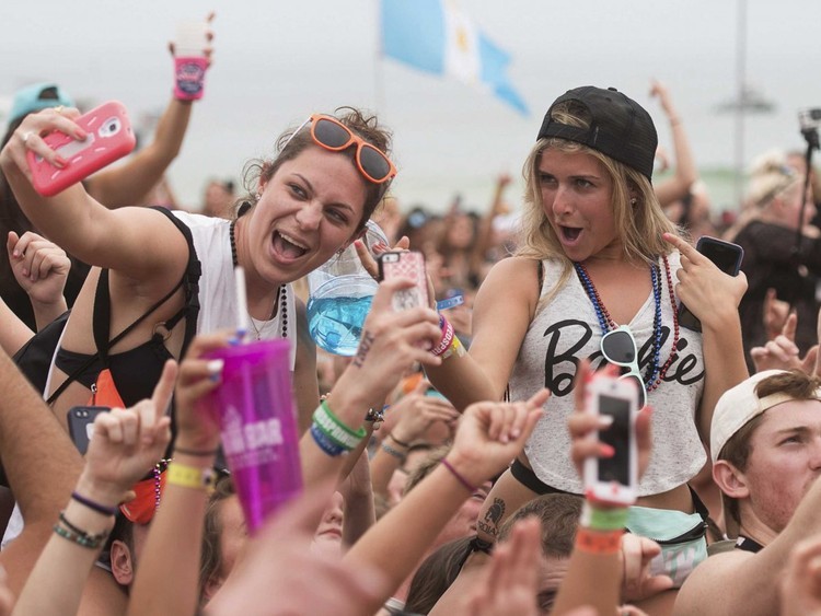 As questões que tem de responder para trabalhar no Facebook