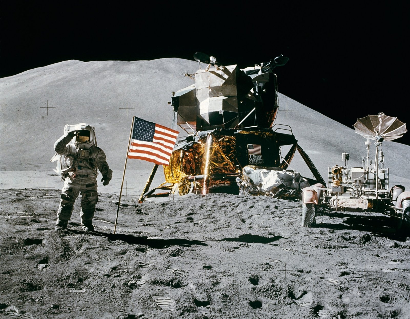 Si la luna no le pertenece a nadie, ¿puede cualquiera ganar dinero allí?