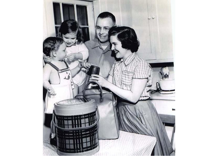 Millonario a los 32 años, multimillonario a los 56 años: La increíble vida de Warren Buffett