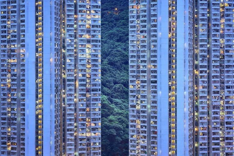 Le foto del momento blu di Hong Kong