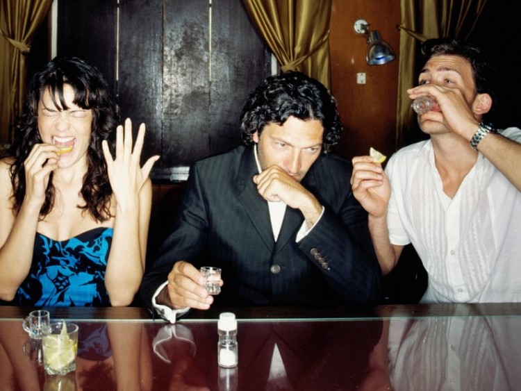 6 hábitos das redes sociais que lhe podem custar o emprego