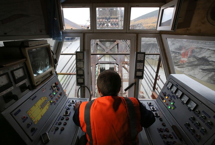 بحثا عن الذهب