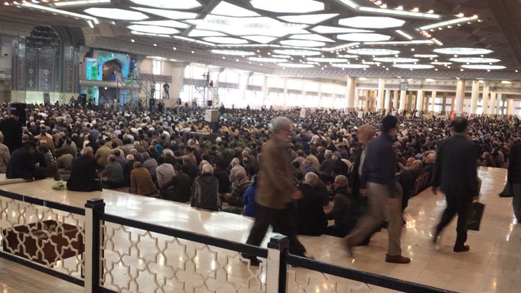 Os minaretes de Teerão estão mais silenciosos