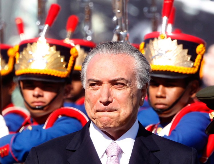 Le dimissioni di Rousseff non salveranno l'economia del Brasile