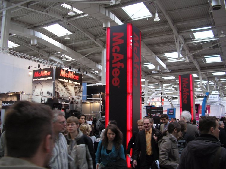 La loca vida del misterioso John McAfee