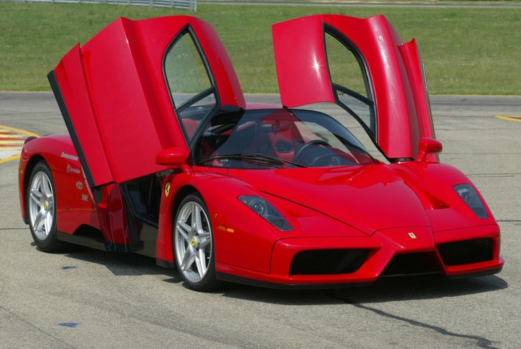 12 تحفة Ferrari